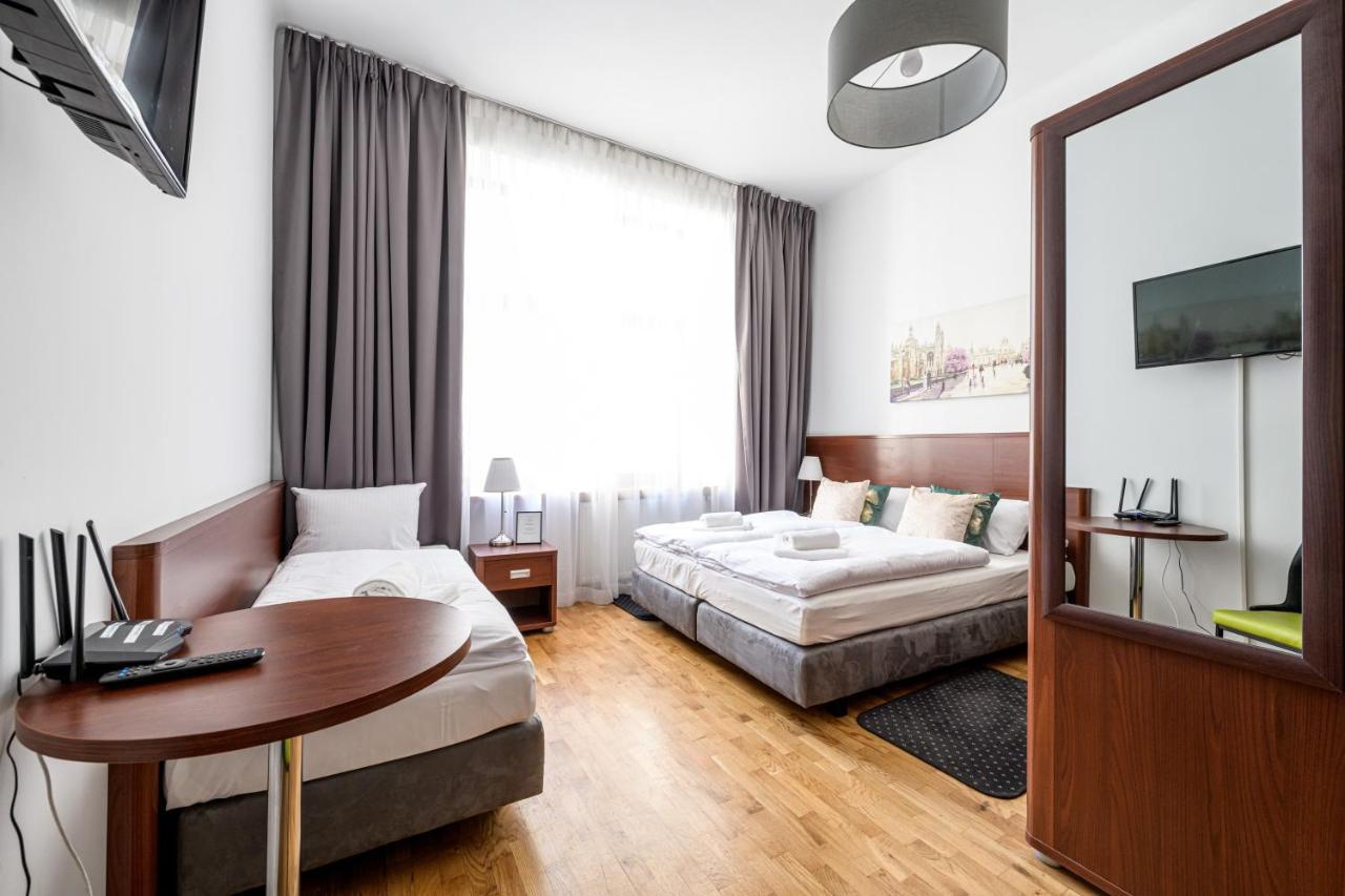 On/Set Aparthotel Krasków Eksteriør bilde